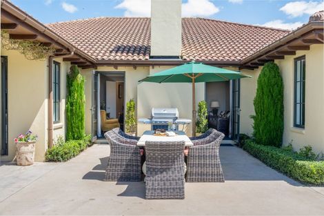 Photo of property in 61a Whitford Park Road, Whitford, Manurewa, 2576