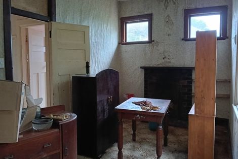 Photo of property in 28 Highbury Road, Highbury, Wellington, 6012