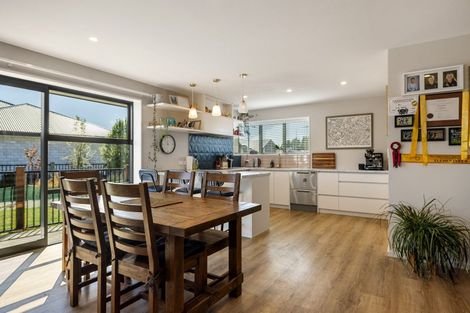 Photo of property in 9 Greenwood Place, Amberley, 7410