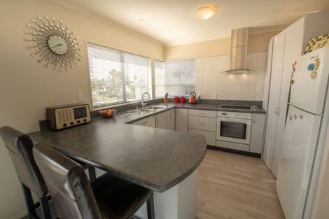 Photo of property in 14 Thornlea Drive, Welcome Bay, Tauranga, 3112