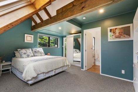 Photo of property in 2/26 Colonial Road, Birkenhead, Auckland, 0626