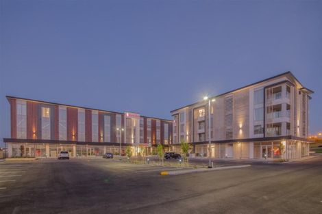 Photo of property in 302/7 Kaipiho Lane, Albany, Auckland, 0632