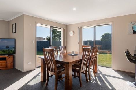 Photo of property in 158 Doncaster Drive, Papamoa Beach, Papamoa, 3118