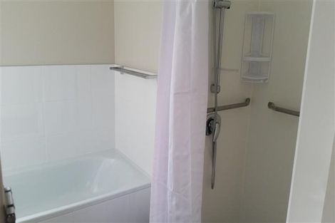 Photo of property in 66 Kia Ora Road, Beach Haven, Auckland, 0626