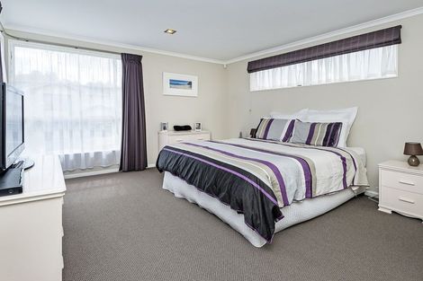 Photo of property in 19 Chateau Rise, Flat Bush, Auckland, 2016