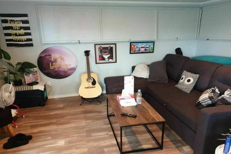 Photo of property in 1 Glenbervie Crescent, Massey, Auckland, 0614