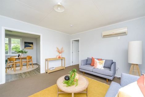 Photo of property in 10 Lewis Place, Highbury, Palmerston North, 4412