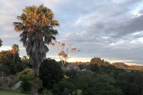 Photo of property in 239 Hill Road, The Gardens, Auckland, 2105