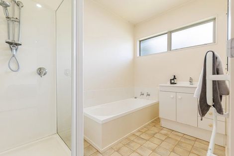Photo of property in 2/9 Mably Court, Stanmore Bay, Whangaparaoa, 0932