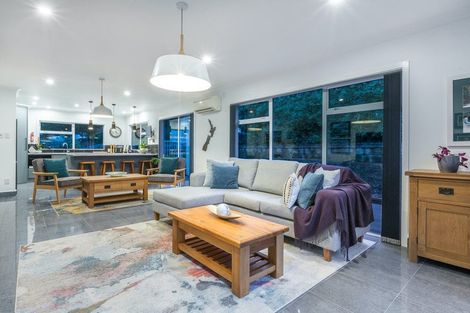 Photo of property in 80 Te Puia Drive, Aotea, Porirua, 5024