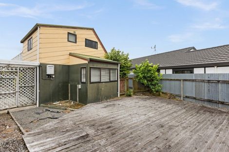 Photo of property in 2/2 Heretaunga Street East, Parkvale, Hastings, 4122