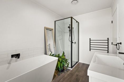 Photo of property in 2480 Kahuranaki Road, Elsthorpe, Havelock North, 4295