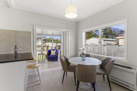 Photo of property in 32 Landon Avenue, Mangere East, Auckland, 2024