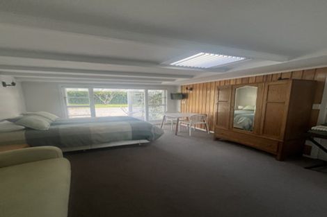Photo of property in 2 Maungawhare Place, Otumoetai, Tauranga, 3110