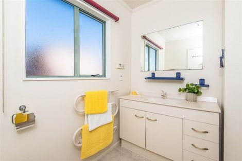 Photo of property in 3 Bathgate Street, Johnsonville, Wellington, 6037