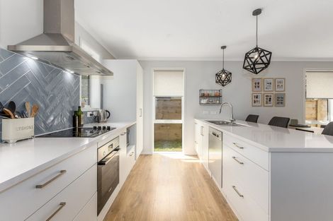 Photo of property in 44 Martingale Drive, Whitby, Porirua, 5024