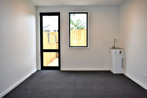 Photo of property in 103u2 Cambridge Road, Hillcrest, Hamilton, 3216