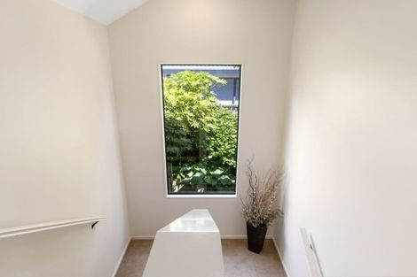 Photo of property in 2 Ridley Green, Churton Park, Wellington, 6037