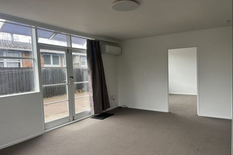 Photo of property in 1/86 Portage Road, New Lynn, Auckland, 0600