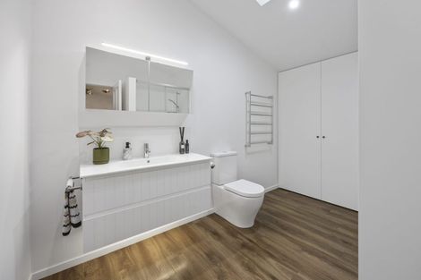 Photo of property in 251a Courtenay Street, Strandon, New Plymouth, 4312