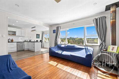 Photo of property in 103 Hurndall Street East, Maungaturoto, 0520