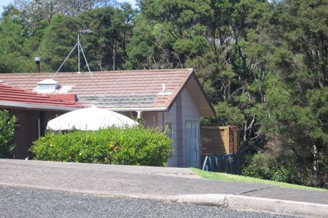 Photo of property in 2/198 Manuka Road, Bayview, Auckland, 0629