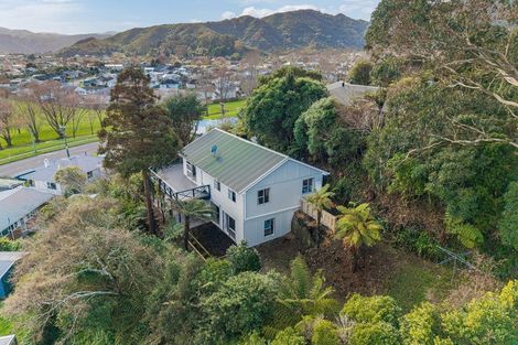 Photo of property in 214a Waddington Drive, Naenae, Lower Hutt, 5011