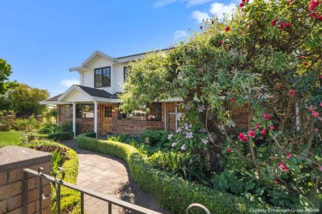 Photo of property in 10 Regency Crescent, Redwood, Christchurch, 8051