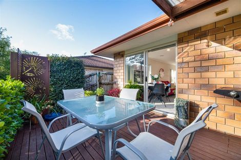 Photo of property in 47 Hewlett Road, Massey, Auckland, 0614