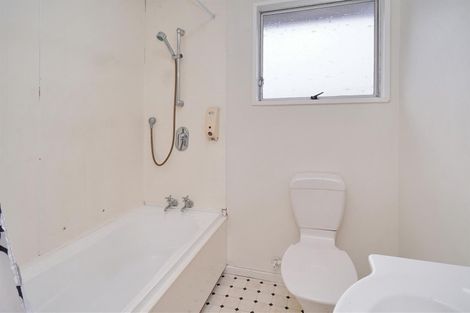 Photo of property in 2/14a Frederick Street, Waltham, Christchurch, 8011