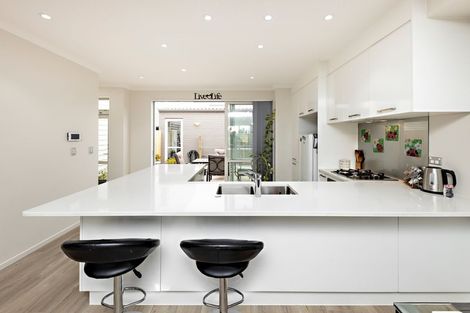 Photo of property in 11 Taupinga Way, Takanini, 2112