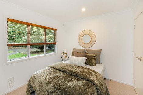 Photo of property in 35 Oram Drive, Turitea, Palmerston North, 4472