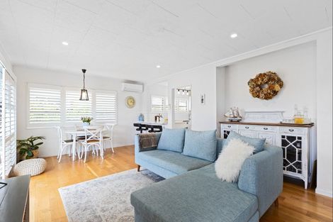 Photo of property in 21b Nukumea Common, Orewa, 0931