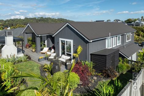 Photo of property in 61 Pitoitoi Drive, Riverhead, 0820