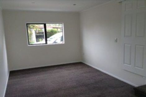 Photo of property in 1/38 Curacao Place, Half Moon Bay, Auckland, 2012