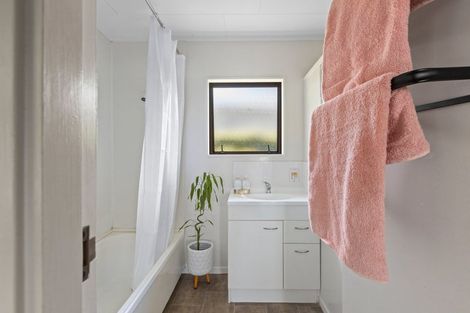 Photo of property in 5/254 Glenvar Road, Torbay, Auckland, 0630