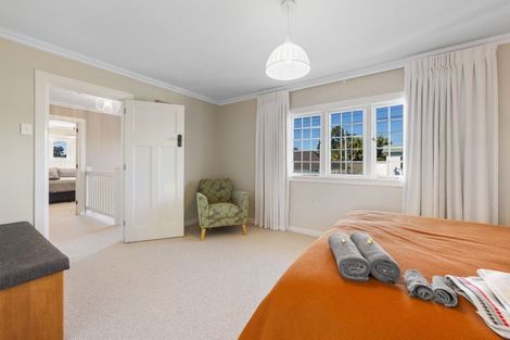 Photo of property in 26 Baring Terrace, Strandon, New Plymouth, 4312