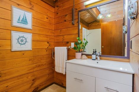 Photo of property in 30 Observatory Close, Whitby, Porirua, 5024