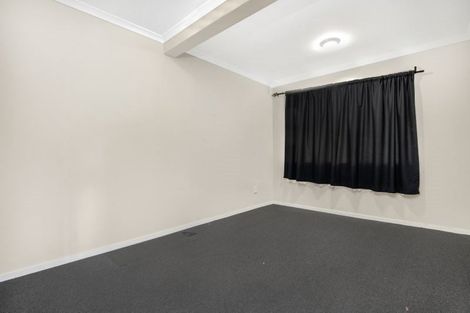 Photo of property in 64 Reynella Drive, Massey, Auckland, 0614