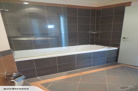 Photo of property in 5u9b Kent Terrace, Mount Victoria, Wellington, 6011