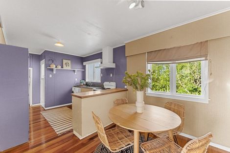 Photo of property in 12 Barclay Street, Ferndale, New Plymouth, 4310