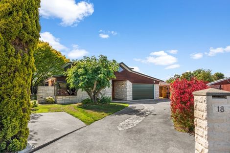 Photo of property in 18 Sunbeam Place, Halswell, Christchurch, 8025