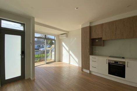 Photo of property in 588c Te Atatu Road, Te Atatu Peninsula, Auckland, 0610