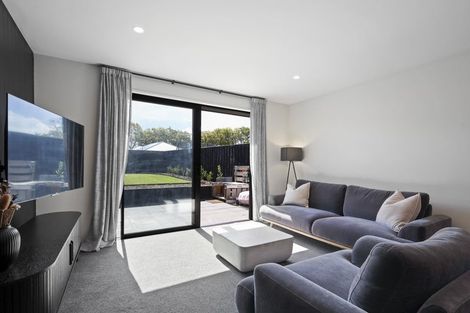 Photo of property in 19 Croydon Street, Woodend, 7610