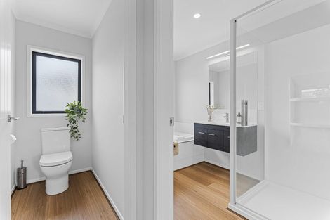 Photo of property in 25b Karaka Street, Merrilands, New Plymouth, 4312