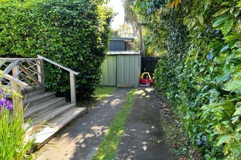 Photo of property in 194 Te Moana Road, Waikanae, 5036