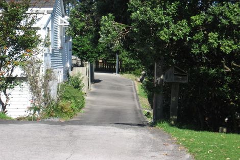 Photo of property in 10 Savoy Road, Glen Eden, Auckland, 0602