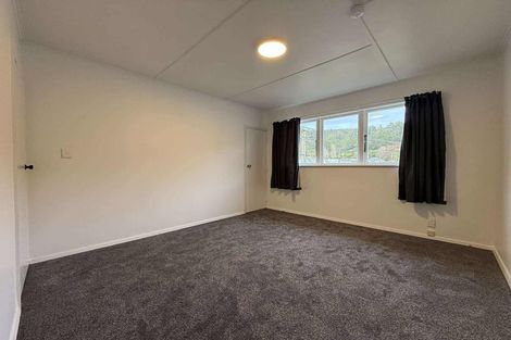 Photo of property in 11 Wainhouse Street, Stokes Valley, Lower Hutt, 5019
