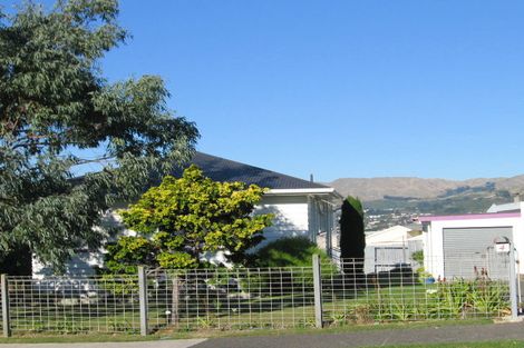 Photo of property in 4 Tau Grove, Takapuwahia, Porirua, 5022