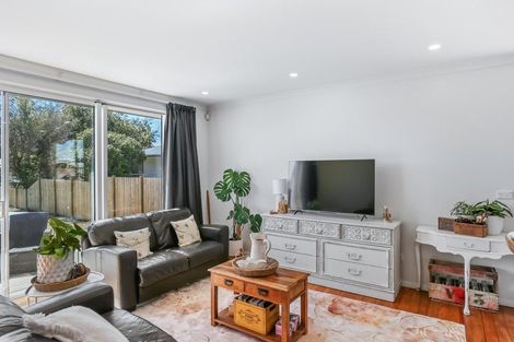 Photo of property in 638 Queen Street East, Levin, 5510